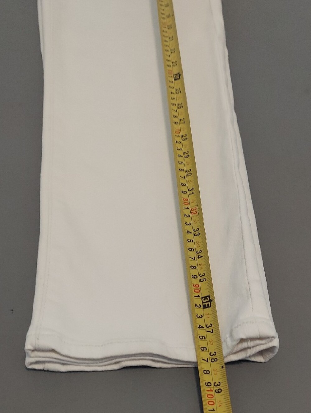 Women's BlankNYC The Baxter Off White Button Fly Straight Leg Jeans Size 29 - Picture 8 of 8